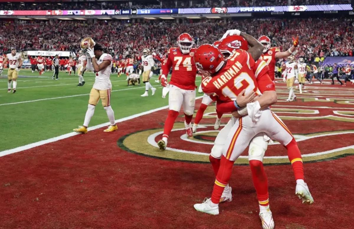 Jets - Mecole Hardman Travis Kelce